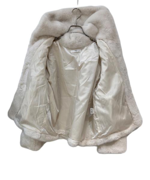 CARLA（カーラ）CARLA (カーラ) Eco fur hood coat アイボリー サイズ: Freeの古着・服飾アイテム