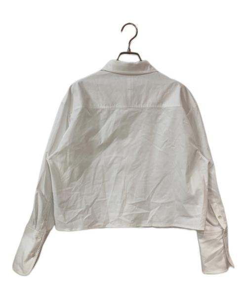 YONFA（ヨンファ）YONFA (ヨンファ) ボクシークロップドシャツ ホワイト サイズ:Freeの古着・服飾アイテム