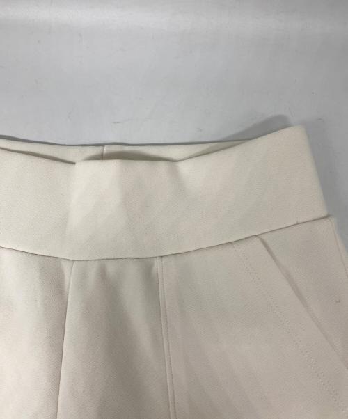 YONFA（ヨンファ）YONFA (ヨンファ) クーコーパンツ アイボリー サイズ: XSの古着・服飾アイテム