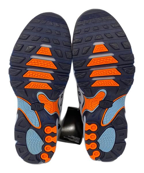 NIKE（ナイキ）NIKE (ナイキ) AIR MAX PLUS DRIFT FOOTBALL ローカットスニーカー GREY/THUNDER BLUE-AQ サイズ:28cm 未使用品の古着・服飾アイテム