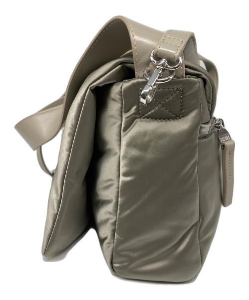 DIESEL（ディーゼル）DIESEL (ディーゼル) ロゴ 2WAY ナイロンショルダーバッグ グリーンの古着・服飾アイテム