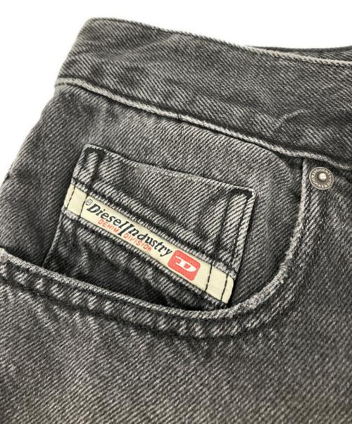 DIESEL（ディーゼル）DIESEL (ディーゼル) D-STRUKT-SHORT デニムパンツ ブラック サイズ:28の古着・服飾アイテム