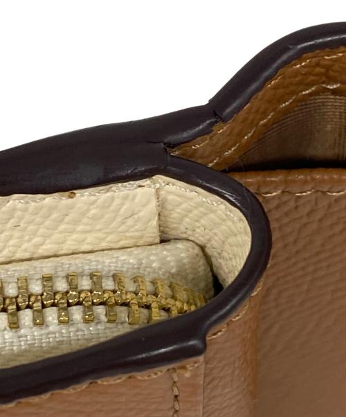 COACH（コーチ）COACH (コーチ) ミディアム コーナー ジップ ウォレット ホワイトの古着・服飾アイテム