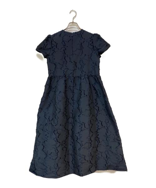 UNITED ARROWS（ユナイテッドアローズ）UNITED ARROWS (ユナイテッドアローズ) カットジャカード ショートスリーブワンピース ブラック サイズ: 36の古着・服飾アイテム