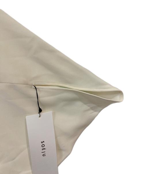 SOEJU（ソージュ）SOEJU (ソージュ) ライトクロスコクーンシルエットブラウス アイボリー サイズ:M 未使用品の古着・服飾アイテム