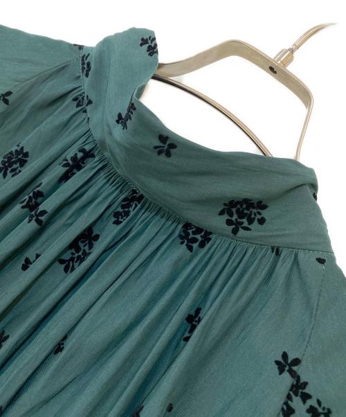 UNTITLED（アンタイトル）UNTITLED (アンタイトル) フロッキープリント ハイネックワンピース グリーン サイズ:M 未使用品の古着・服飾アイテム
