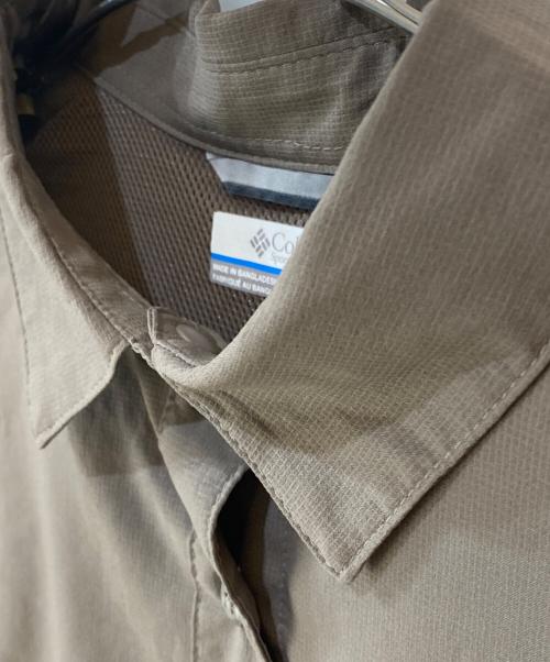 Columbia（コロンビア）Columbia (コロンビア) シルバーリッジユーティリティIIロングスリーブシャツ ベージュ サイズ:XLの古着・服飾アイテム