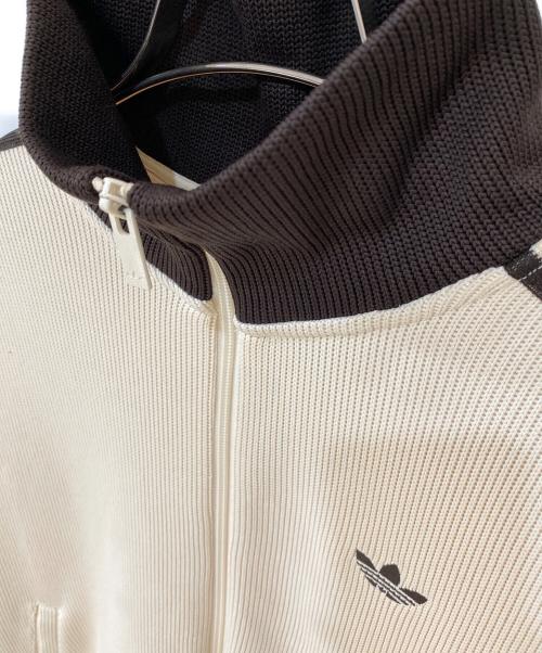 adidas（アディダス）adidas (アディダス) FBニット トラックトップ アイボリー サイズ:Mの古着・服飾アイテム