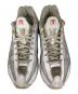 中古・古着 NIKE (ナイキ) SHOX R4 ローカットスニーカー White and Metallic S サイズ:27cm：5000円