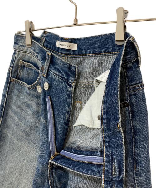 moussy（マウジー）moussy (マウジー) CROSS WAIST WIDE STRAIGHT デニムパンツ ネイビー サイズ:2の古着・服飾アイテム