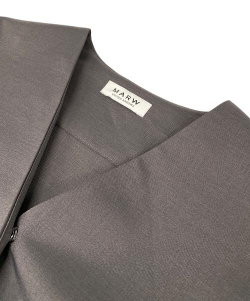 MARW UNITED ARROWS（マルゥ ユナイテッドアローズ）MARW UNITED ARROWS (マルゥ ユナイテッドアローズ) Vネック ラップ オールインワン グレー サイズ:36の古着・服飾アイテム