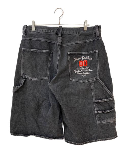 BlackEyePatch（ブラックアイパッチ）BlackEyePatch (ブラックアイパッチ) STATEMENT EMBROIDERED BAGGY DENIM SHORTS グレー サイズ: XLの古着・服飾アイテム