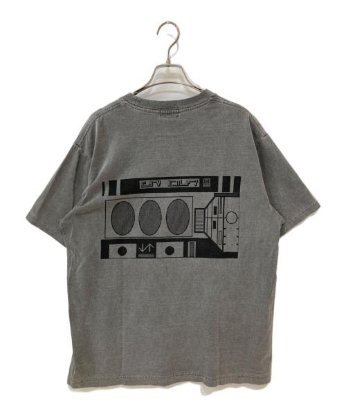 C.E（シーイー）C.E (シーイー) OVERDYE C4V EMP7 Tシャツ グレー サイズ:Mの古着・服飾アイテム
