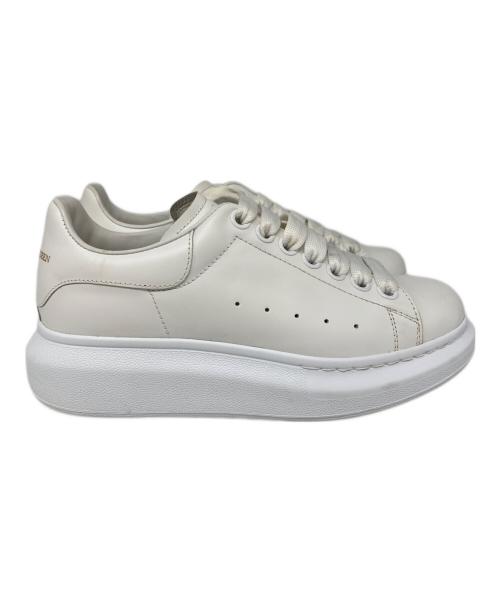 ALEXANDER McQUEEN（アレキサンダーマックイーン）ALEXANDER McQUEEN (アレキサンダーマックイーン) OVERSIZED SNEAKER ホワイト サイズ:36の古着・服飾アイテム
