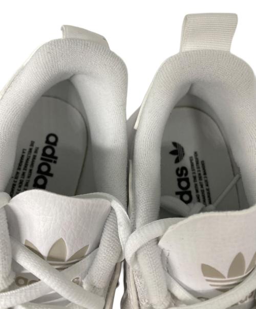 adidas（アディダス）adidas (アディダス) Ozgaia ローカットスニーカー ホワイト サイズ:24.5cmの古着・服飾アイテム