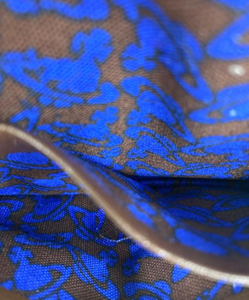 Vivienne Westwood（ヴィヴィアンウエストウッド）Vivienne Westwood (ヴィヴィアンウエストウッド) オーブロゴカードケース ブラウンの古着・服飾アイテム