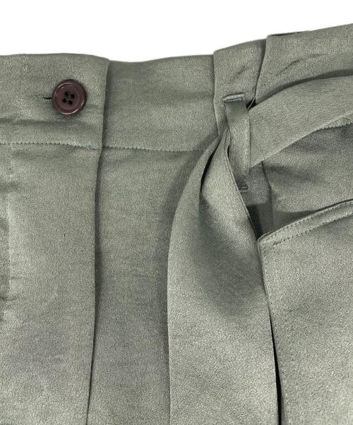 DRIES VAN NOTEN（ドリスヴァンノッテン）DRIES VAN NOTEN (ドリスヴァンノッテン) ベルト付スカート グリーン サイズ:34の古着・服飾アイテム