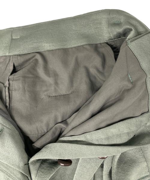 DRIES VAN NOTEN（ドリスヴァンノッテン）DRIES VAN NOTEN (ドリスヴァンノッテン) ベルト付スカート グリーン サイズ:34の古着・服飾アイテム