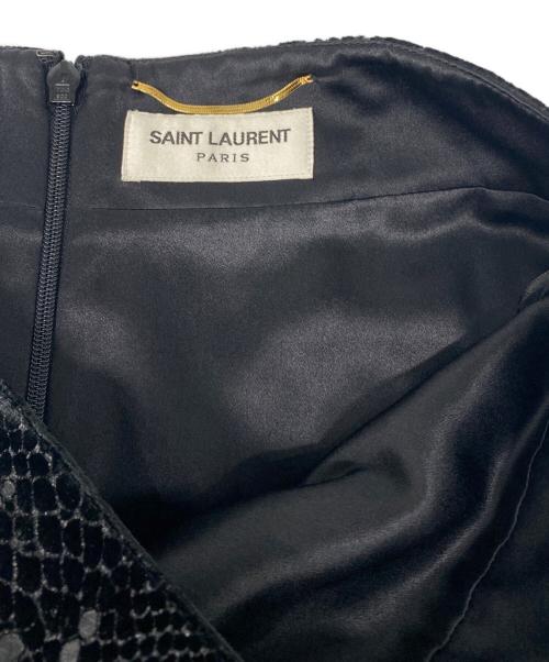 Saint Laurent Paris（サンローランパリ）Saint Laurent Paris (サンローランパリ) ベルベット スネークエフェクト ミディスカート ブラック サイズ: 34の古着・服飾アイテム