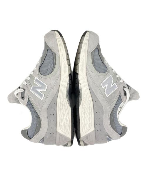 NEW BALANCE（ニューバランス）NEW BALANCE (ニューバランス) M2002RXJ ローカットスニーカー GRAY サイズ:28の古着・服飾アイテム