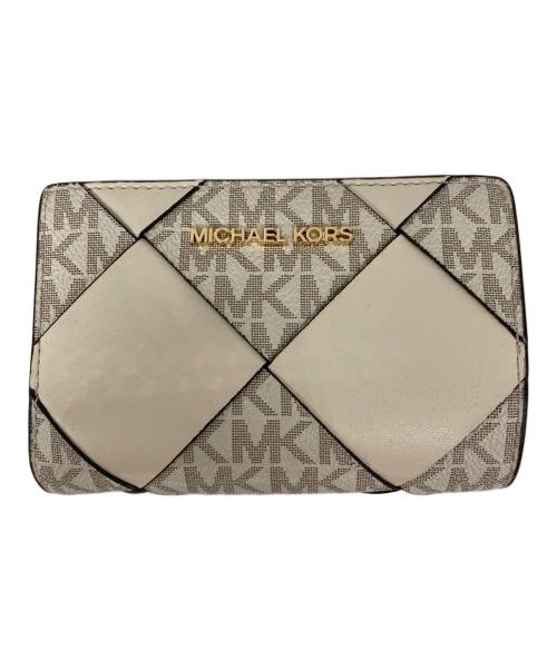 MICHAEL KORS（マイケルコース）MICHAEL KORS (マイケルコース) JET SET TRAVEL ウーヴン ビルフォールド ジップ コンパクト ウォレット ミディアム - MKシグネチャー ライトクリームマルチの古着・服飾アイテム