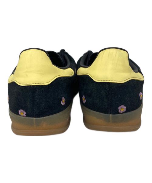 adidas（アディダス）adidas (アディダス) GAZELLE INDOOR ローカットスニーカー Core Black/Almost Yellow/Silver Dawn サイズ:23.5cmの古着・服飾アイテム