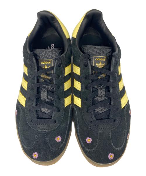 adidas（アディダス）adidas (アディダス) GAZELLE INDOOR ローカットスニーカー Core Black/Almost Yellow/Silver Dawn サイズ:23.5cmの古着・服飾アイテム