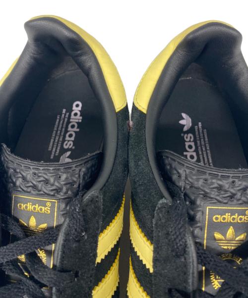 adidas（アディダス）adidas (アディダス) GAZELLE INDOOR ローカットスニーカー Core Black/Almost Yellow/Silver Dawn サイズ:23.5cmの古着・服飾アイテム