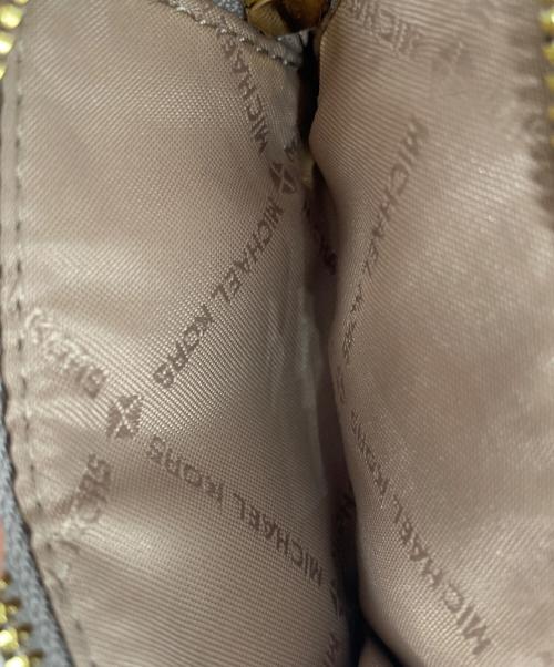 MICHAEL KORS（マイケルコース）MICHAEL KORS (マイケルコース) JET SET TRAVEL SIG 3つ折り財布 ホワイトの古着・服飾アイテム