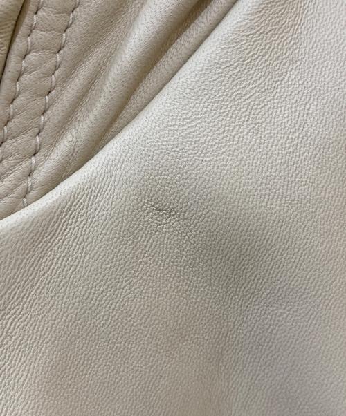 AVIREX（アヴィレックス）AVIREX (アヴィレックス) LEATHER HOODIE HALO ジャケット ベージュ サイズ: XLの古着・服飾アイテム