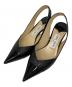 JIMMY CHOO（ジミーチュウ）の古着「Liya JC エンボスロゴ スリングバックサンダル」｜ブラック
