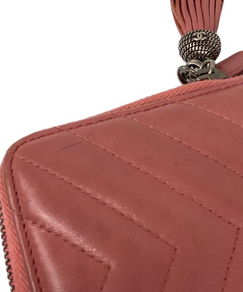 CHANEL（シャネル）CHANEL (シャネル) シェブロン Vステッチココマークウォレット ピンクの古着・服飾アイテム