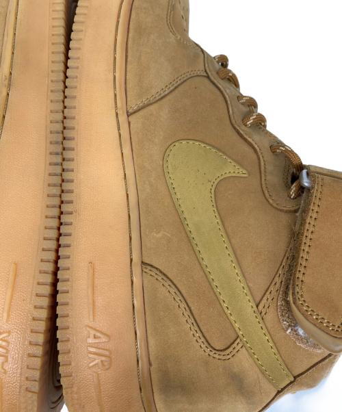 NIKE（ナイキ）NIKE (ナイキ) AIR FORCE 1 MID '07 ミッドカットスニーカー WB FLAX/WHEAT-GUM LI サイズ:28cmの古着・服飾アイテム