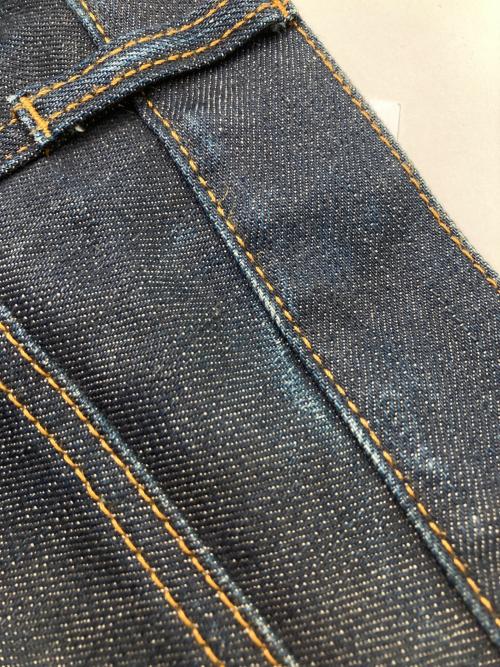 Saint Laurent Paris（サンローランパリ）Saint Laurent Paris (サンローランパリ) ローライズ スリム ストレッチ デニムパンツ インディゴ サイズ: 29の古着・服飾アイテム
