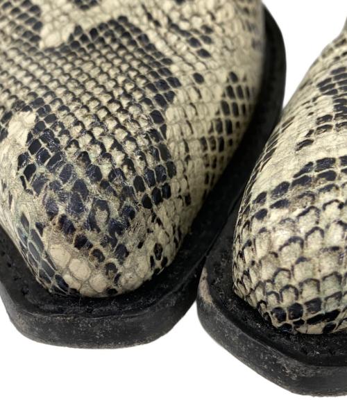 BOTTEGA VENETA（ボッテガベネタ）BOTTEGA VENETA (ボッテガベネタ) パイソン柄 スクエアトゥーロングブーツ ベージュ サイズ:40の古着・服飾アイテム