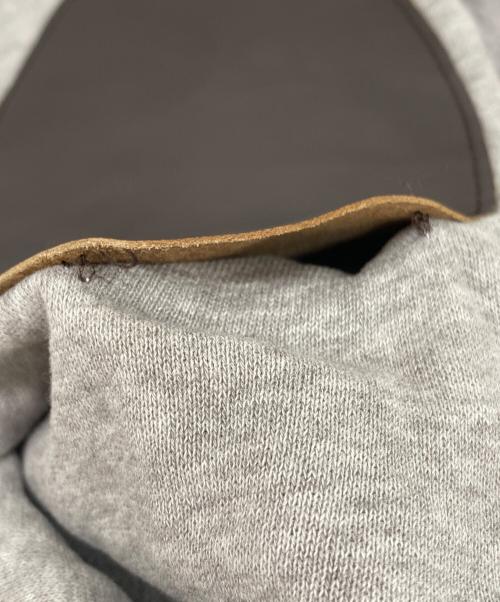 Maison Margiela（メゾンマルジェラ）Maison Margiela (メゾンマルジェラ) エルボーパッチ スウェット ライトグレー サイズ:48の古着・服飾アイテム
