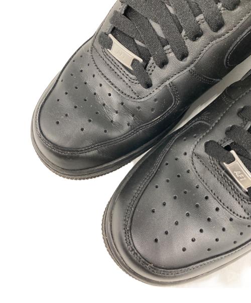 NIKE（ナイキ）NIKE (ナイキ) AIR FORCE 1 07 ローカットスニーカー BLACK/BLACK サイズ:28cmの古着・服飾アイテム