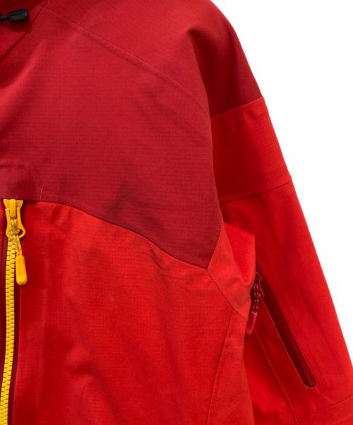 MAMMUT（マムート）MAMMUT (マムート) GORE-TEX Icefall II JKT レッド サイズ:Mの古着・服飾アイテム