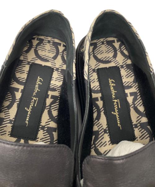 Salvatore Ferragamo（サルヴァトーレ フェラガモ）Salvatore Ferragamo (サルヴァトーレ フェラガモ) ALETE ローファー ブラック サイズ:7の古着・服飾アイテム