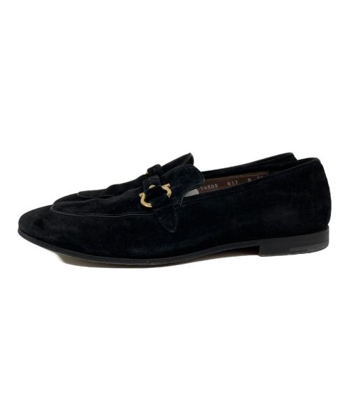 Salvatore Ferragamo（サルヴァトーレ フェラガモ）Salvatore Ferragamo (サルヴァトーレ フェラガモ) ALESSIO スウェード ビットローファー ブラック サイズ:8の古着・服飾アイテム