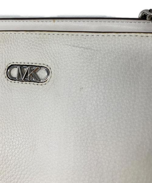 MICHAEL KORS（マイケルコース）MICHAEL KORS (マイケルコース) Westley Large Pebbled Leather Chain-Link Tote Bag ホワイトの古着・服飾アイテム