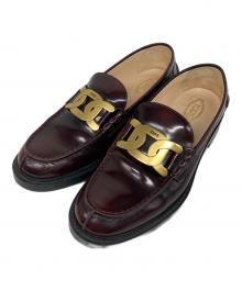 TOD'S（トッズ）の古着「KATE ケイト レザー メタルチェーン ローファー」｜ブラック