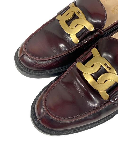 TOD'S（トッズ）TOD'S (トッズ) KATE ケイト レザー メタルチェーン ローファー ブラック サイズ:37の古着・服飾アイテム