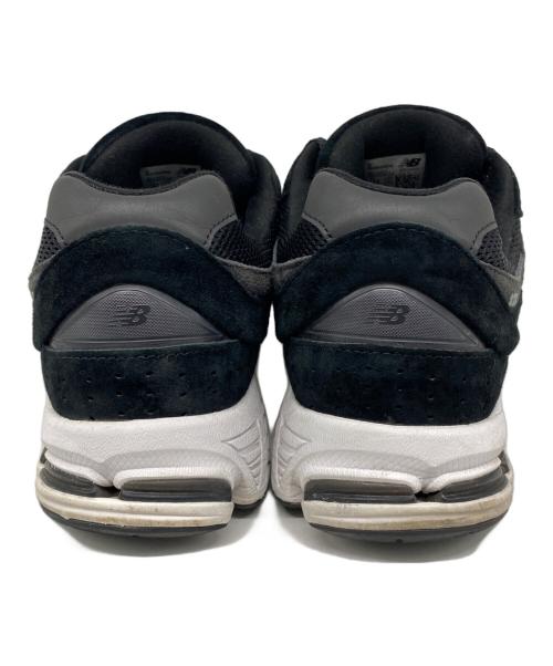 NEW BALANCE（ニューバランス）NEW BALANCE (ニューバランス) M2002RBK ローカットスニーカー BLACK/WHITE サイズ: 29cmの古着・服飾アイテム