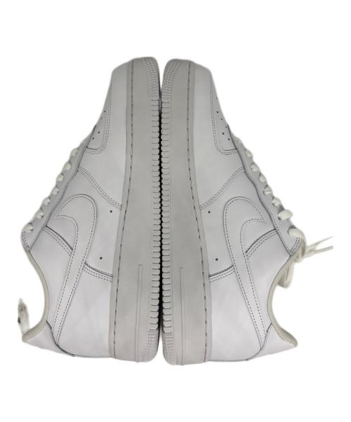 NIKE（ナイキ）NIKE (ナイキ) SUPREME (シュプリーム) AIR FORCE 1 LOW/SUPREME ローカットスニーカー WHITE/WHITE サイズ:27.5cm 未使用品の古着・服飾アイテム