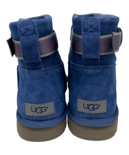 UGG（アグ）UGG (アグ) CLASSIC MINI STRAP ストラップ ムートンブーツ ネイビー サイズ:29cmの古着・服飾アイテム