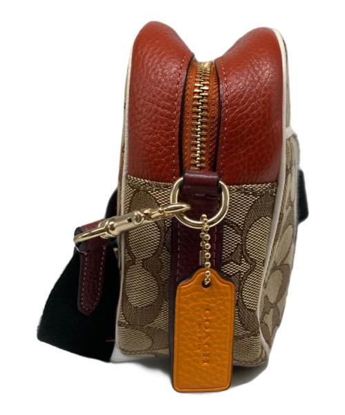 COACH（コーチ）COACH (コーチ) Dempsey Camera Bag ベージュの古着・服飾アイテム
