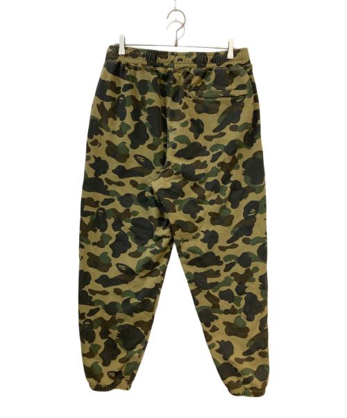 A BATHING APE（アベイシングエイプ）A BATHING APE (アベイシングエイプ) 1ST CAMO ONE POINT RELAXED FIT SWEAT PANTS グリーン サイズ:XLの古着・服飾アイテム