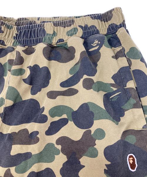 A BATHING APE（アベイシングエイプ）A BATHING APE (アベイシングエイプ) 1ST CAMO ONE POINT RELAXED FIT SWEAT PANTS グリーン サイズ:XLの古着・服飾アイテム