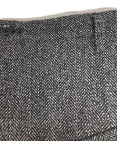 Y's（ワイズ）Y's (ワイズ) WOOL HERRINGBONE BACK YOKE SKIRT グレー サイズ:1の古着・服飾アイテム